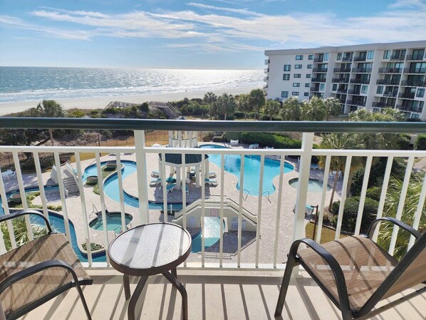 Balcony & View to Ocean