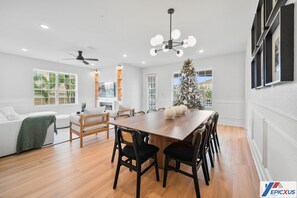 Dinning & Living area
