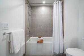 Level Hollywood - Level Suite (23)