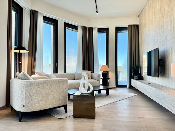 LIVING - For Direct Bookings: www.atvoya.com