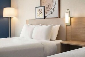 Unit with 2 Queen size beds