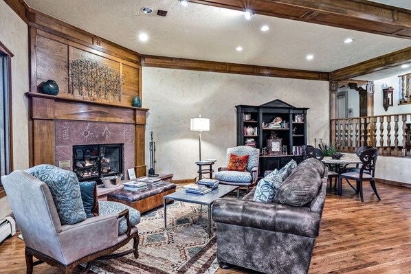 Home Decor, Fireplace, Indoors, Furniture, Table