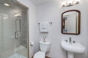 Indoors, Sink, Sink Faucet, Bathroom, Room