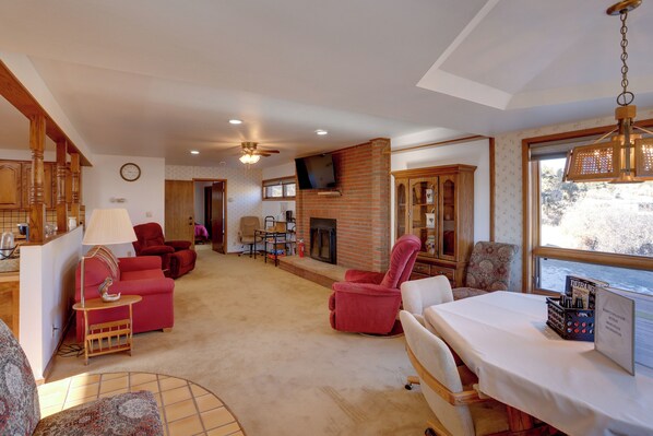 Bayfield Vacation Rental | 2BR | 2BA | 1,000 Sq Ft | 3 Steps to Access