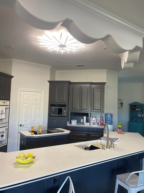 Open Kitchen