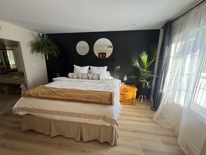 Master Bedroom with King Size Bed