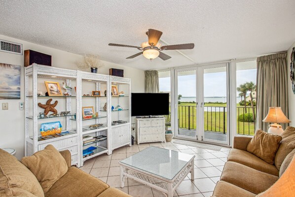 Views of the Santa Rosa Sound from the living room