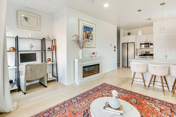 Newark Vacation Rental | 3BR | 2BA | 1,500 Sq Ft | Stairs Required