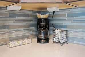 Transform your home into a barista-quality café with the Mixpresso Coffee Machine—the ultimate brewing companion for coffee lovers.