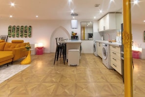 Kitchen / Living Room