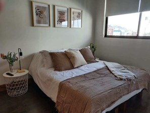 Dormitorio acogedor perfecto para un descanso reparador
