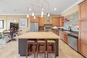 Luxury upgraded kitchen area 