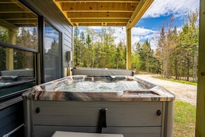 Bain à remous extérieur