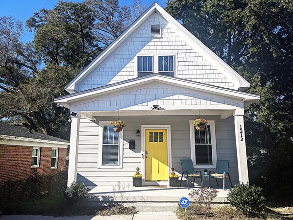 A Comfy & quiet downtown home. 5 min drive to riverwalk