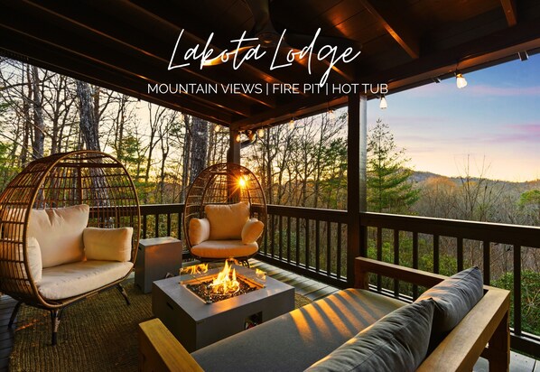 Welcome to Lakota Lodge! Gather in the spacious living room for family time, board games, or simply unwinding by the wood burning fire place.