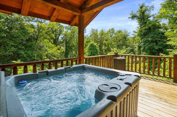 Bain à remous extérieur