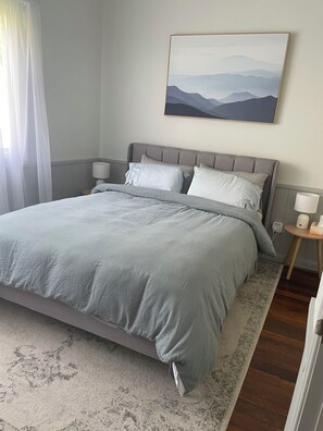 Bedroom with Queen Bed