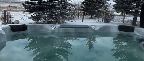 7 person 2023 CalSpa Hot Tub