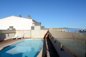 Schwimmbad des Ferienhauses