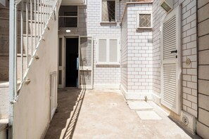 施設の正面