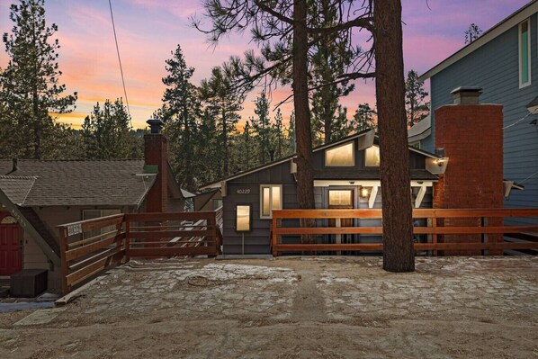 Charming cabin nestled in the heart of Big Bear Lake with easy parking for up to (2) cars in the driveway.