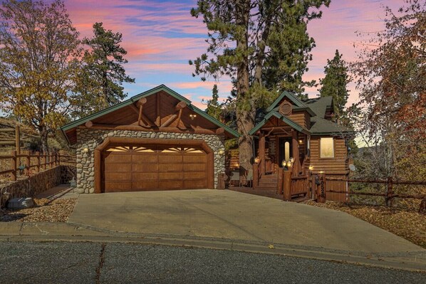 This luxurious cabin is your private sanctuary, where you can unwind, recharge, and create lasting memories.