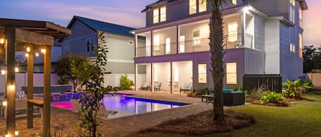 Saltwater Sunsets - Backyard - Pool