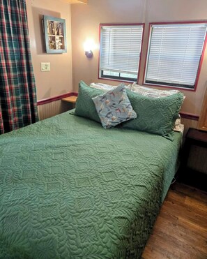 Queen Bedroom