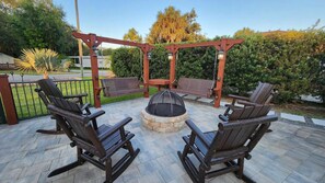 Ardi's Hammock Hideaway at River Ranch!  107 (2655)