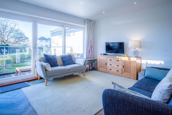 Footsteps - 2 Bedroom Apartment - Saundersfoot (24204)