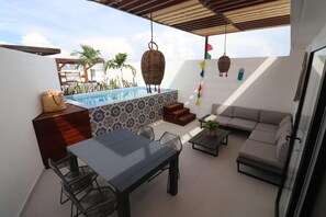 PRIVATE ROOF TOP