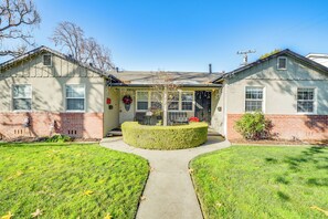 Property Exterior | Single-Story Duplex