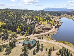 Stunning views of lake and Pike's Peak