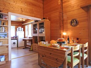 Möbel, Interior Design, Flooring, Holz, Küche, Decke, Fussboden, Zimmer, Küche & Esszimmer Tisch, Stuhl