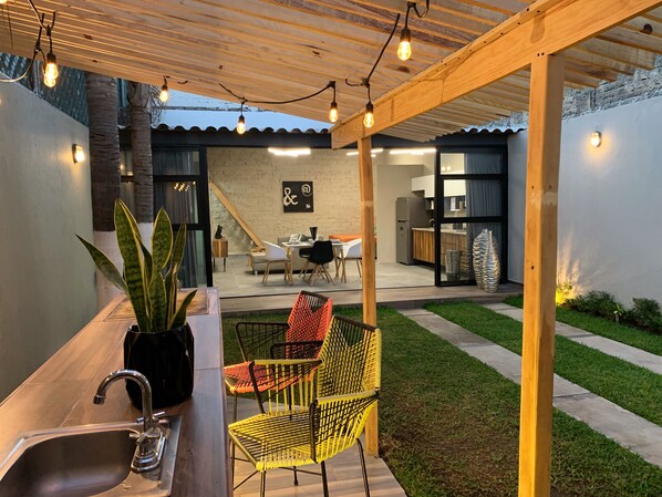 Outdoor dining