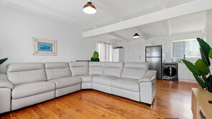 Loungeroom