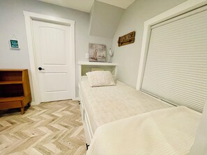Twin Bed with drawers underneath