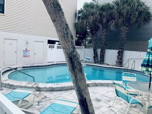 Relax in the heated pool with beautiful views of the Intercoastal Waterway. Perfect for a refreshing swim or lounging by the water, it’s a peaceful spot to unwind after a day of beach activities.