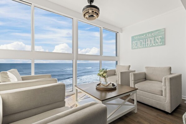 Edgewater West 72 Living area with gulf views