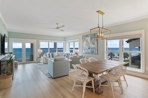 Living/Dining Area