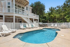 CC172: INDARUF | Private Pool Area