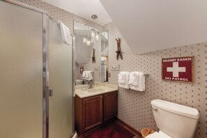 SGR Mountainside B20 second bathroom