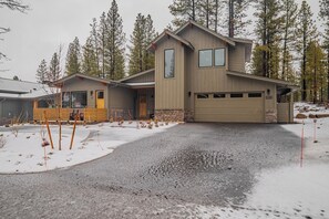 18172 Forestbrook-02