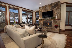 Centennial Vista - Living 1