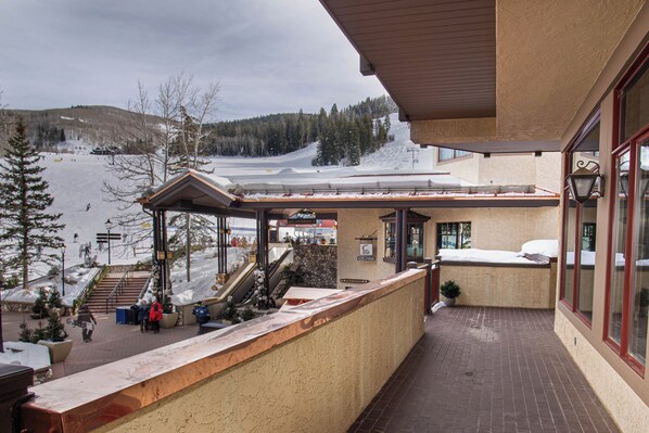 Centennial Vista - Balcony 3