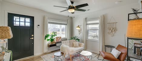 Greenville Vacation Rental | 2BR | 2BA | 5 Steps to Enter | 1,000 Sq Ft