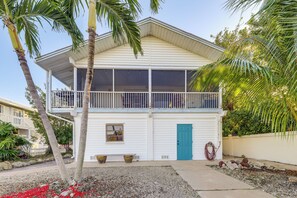 Exterior | Private Dock | Fish Cleaning Station | Gas Grill | Outdoor Shower