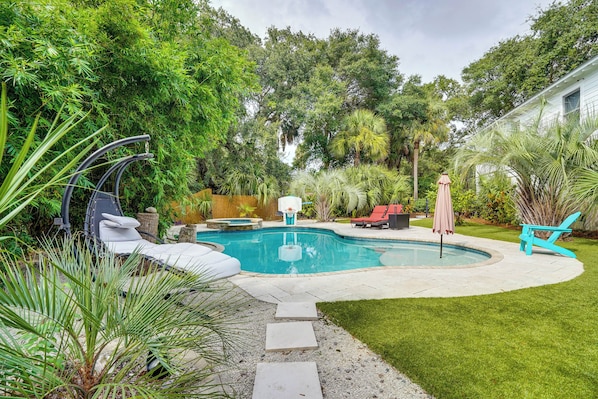 Isle of Palms Vacation Rental | 4BR | 4BA (2 Full & 2 Half) | Steps to Enter