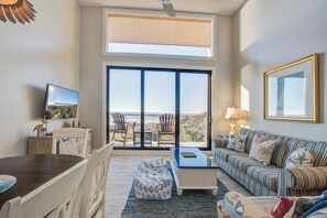 Open Floor Plan with Tons of Natural Light!
