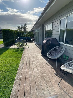 Front side deck